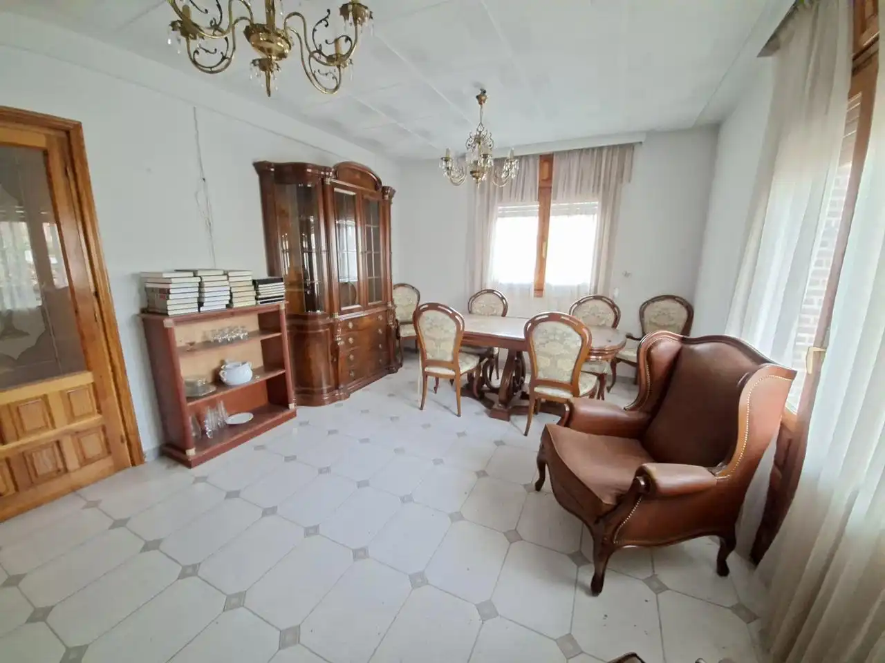 Sala d'estar de Casa adosada en venda en Uceda amb Calefacció, Jardí privat i Terrassa