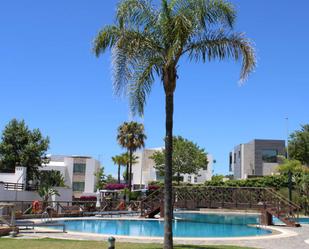 Swimming pool of Single-family semi-detached to rent in Marbella  with Air Conditioner, Heating and Private garden