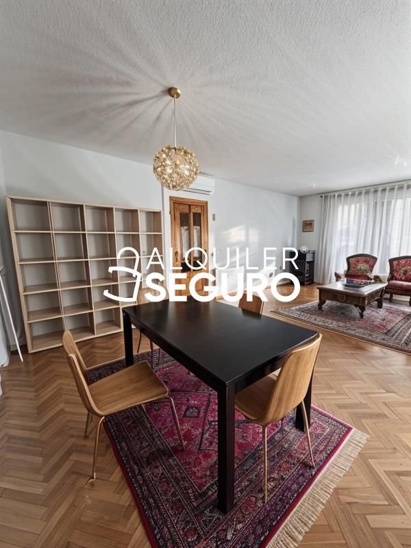 Menjador de Pis de lloguer en Alcalá de Henares amb Aire condicionat, Calefacció i Traster