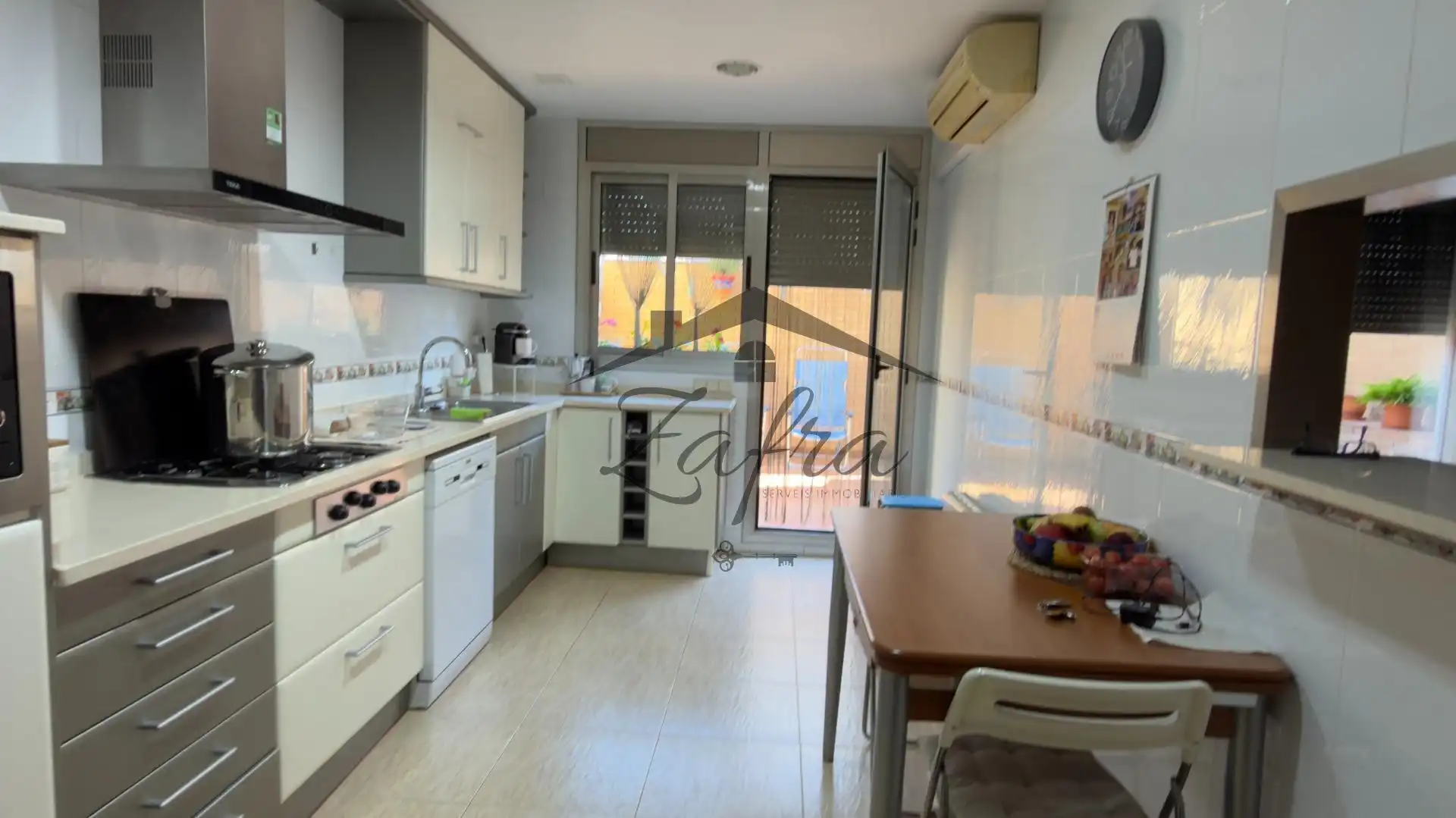 Cocina de Casa adosada en venta en Badalona con Calefacción y Terraza
