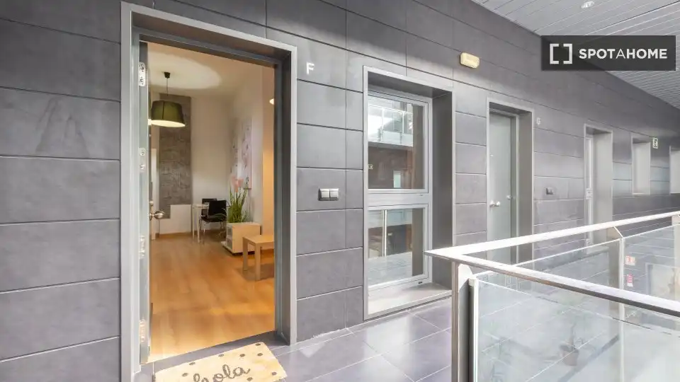 Apartament per a compartir en Málaga amb Aire condicionat, Terrassa i Moblat