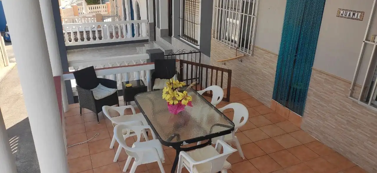 Maison mitoyenne à vendre à El Faro