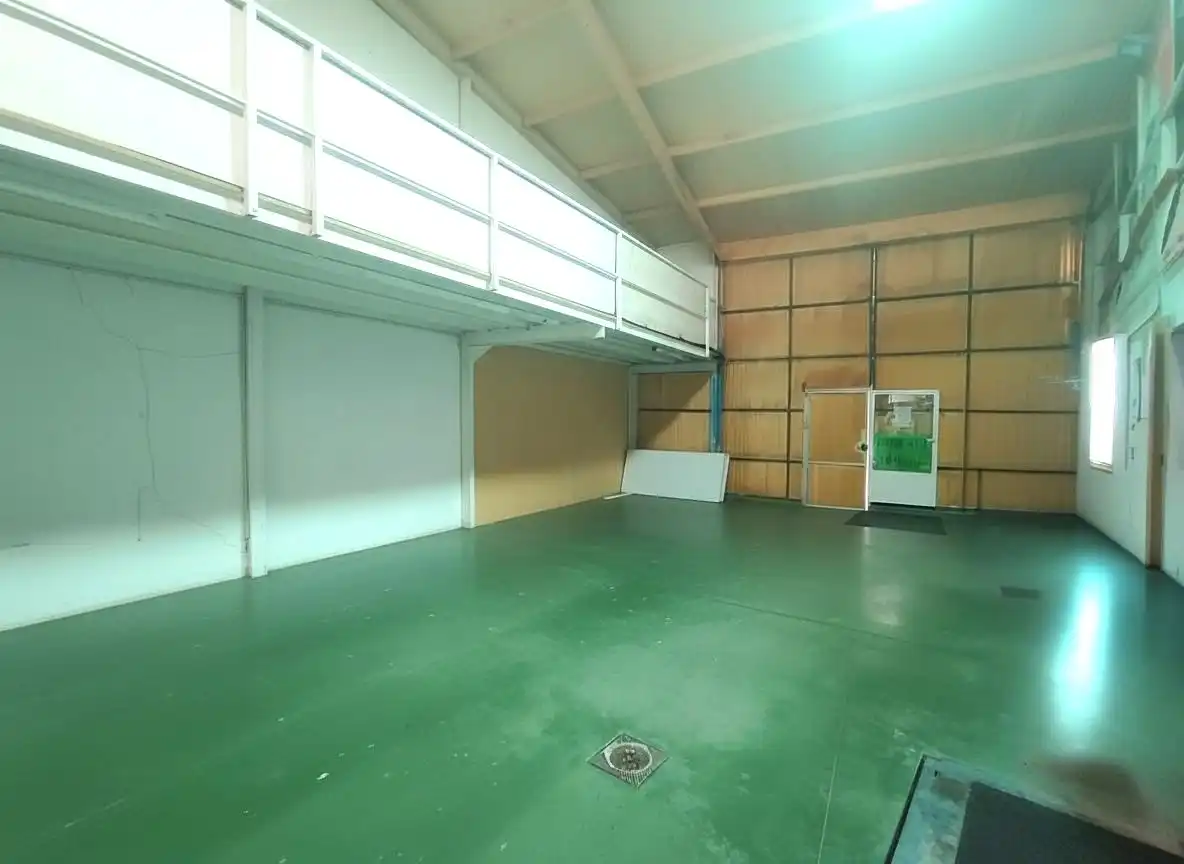Industrial buildings for sale in Guareña