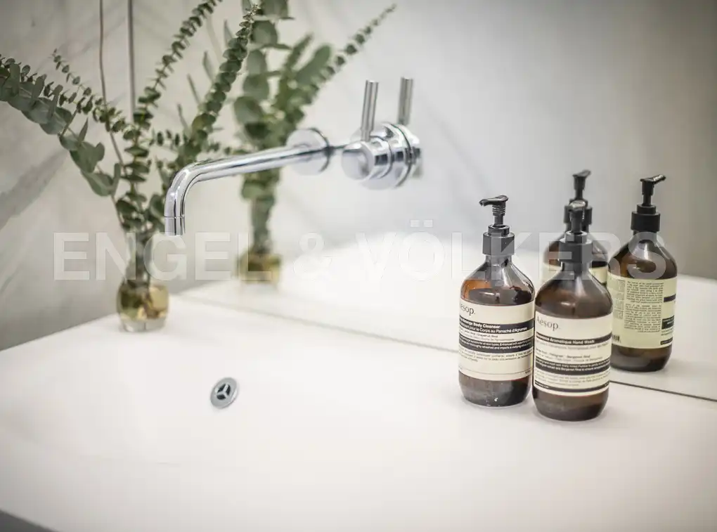 Baño de Piso de alquiler en Barcelona con Aire acondicionado, Calefacción y Piscina