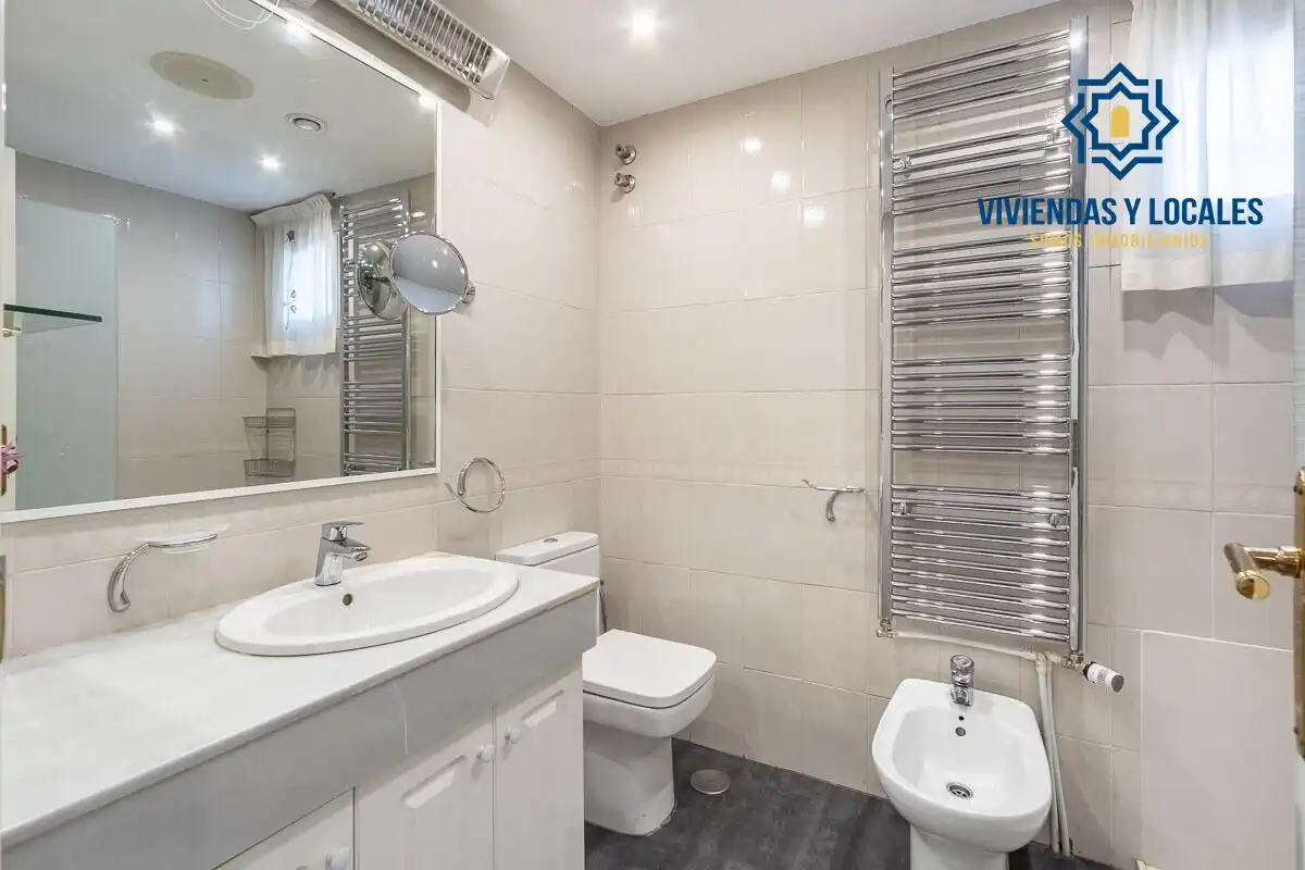Maison avec terrasse à vendre à Genil, imagen 34