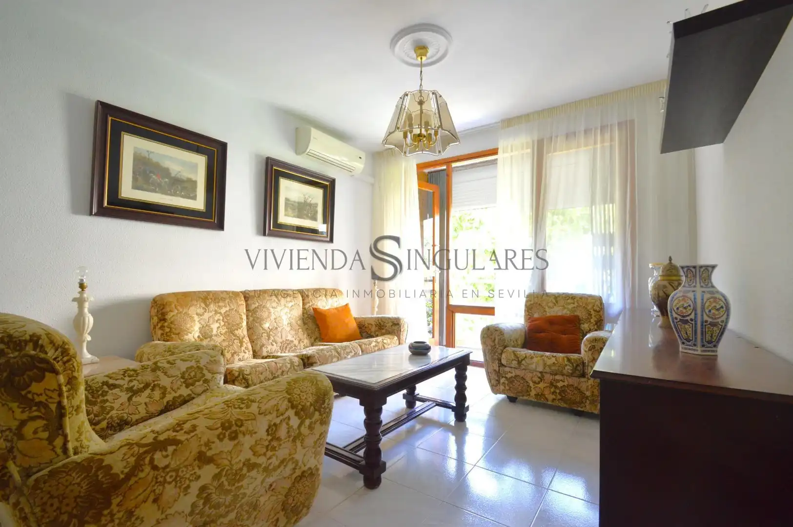 Wohnzimmer von Wohnung zur Miete in Sevilla mit Klimaanlage, Privatgarten und Terrasse