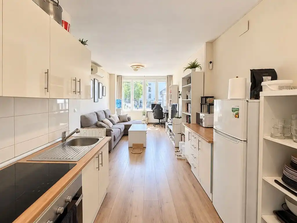 Ground floor with pool for sale in Solymar