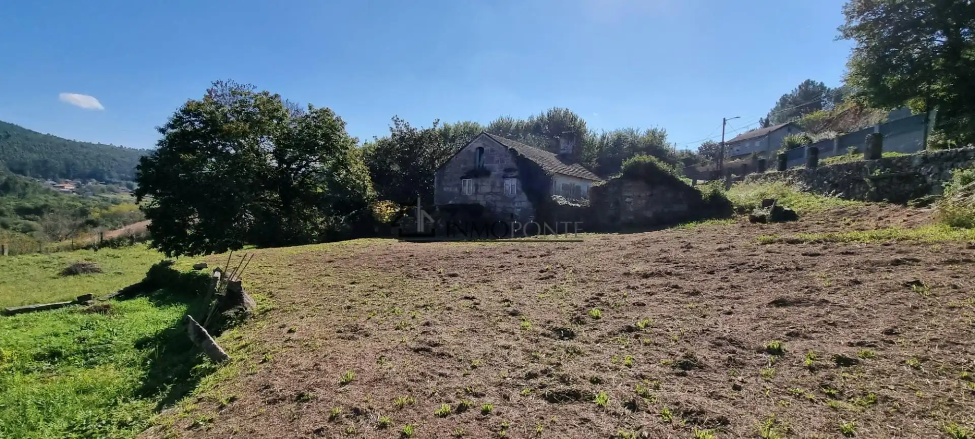 Casa o xalet en venda en Pontevedra Capital  amb Jardí privat
