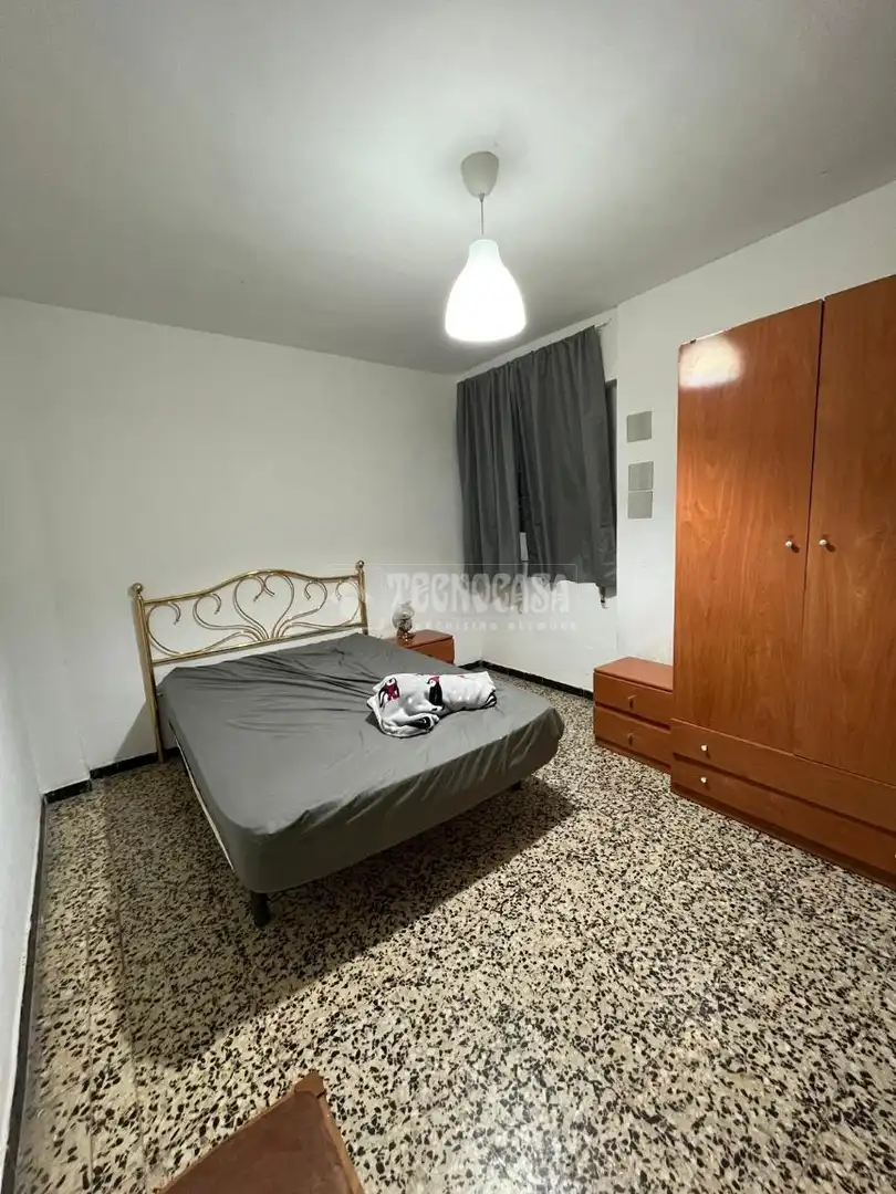 Bedroom of Flat for sale in Sevilla