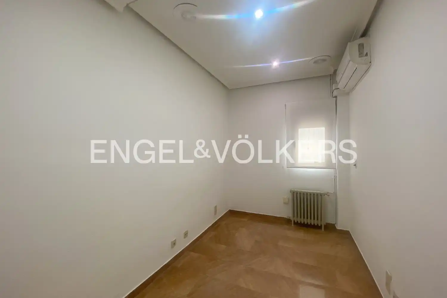 Wohnung zur Miete in Valencia mit Klimaanlage, Heizung und Haustiere erlaubt