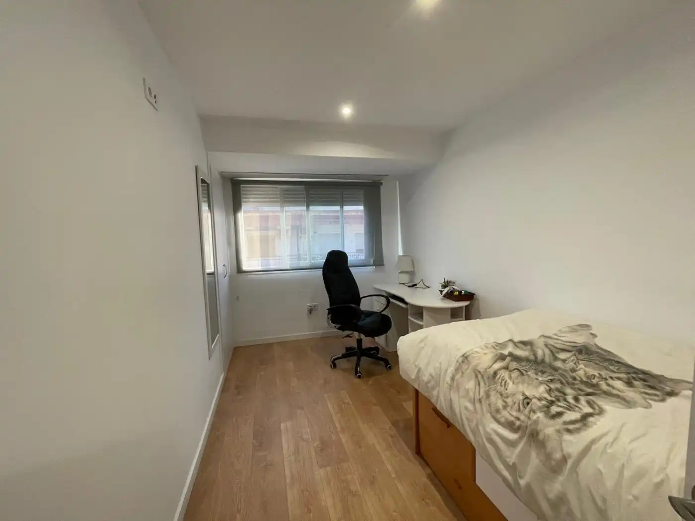 Flat for rent in Calle SANTA TERESA, La Constitución - Canaleta