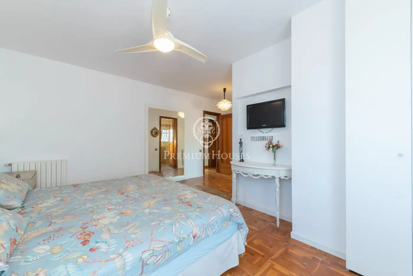 Bedroom of Houses for sale in Vilanova i la Geltrú  with Air Conditioner, Heating and Private garden