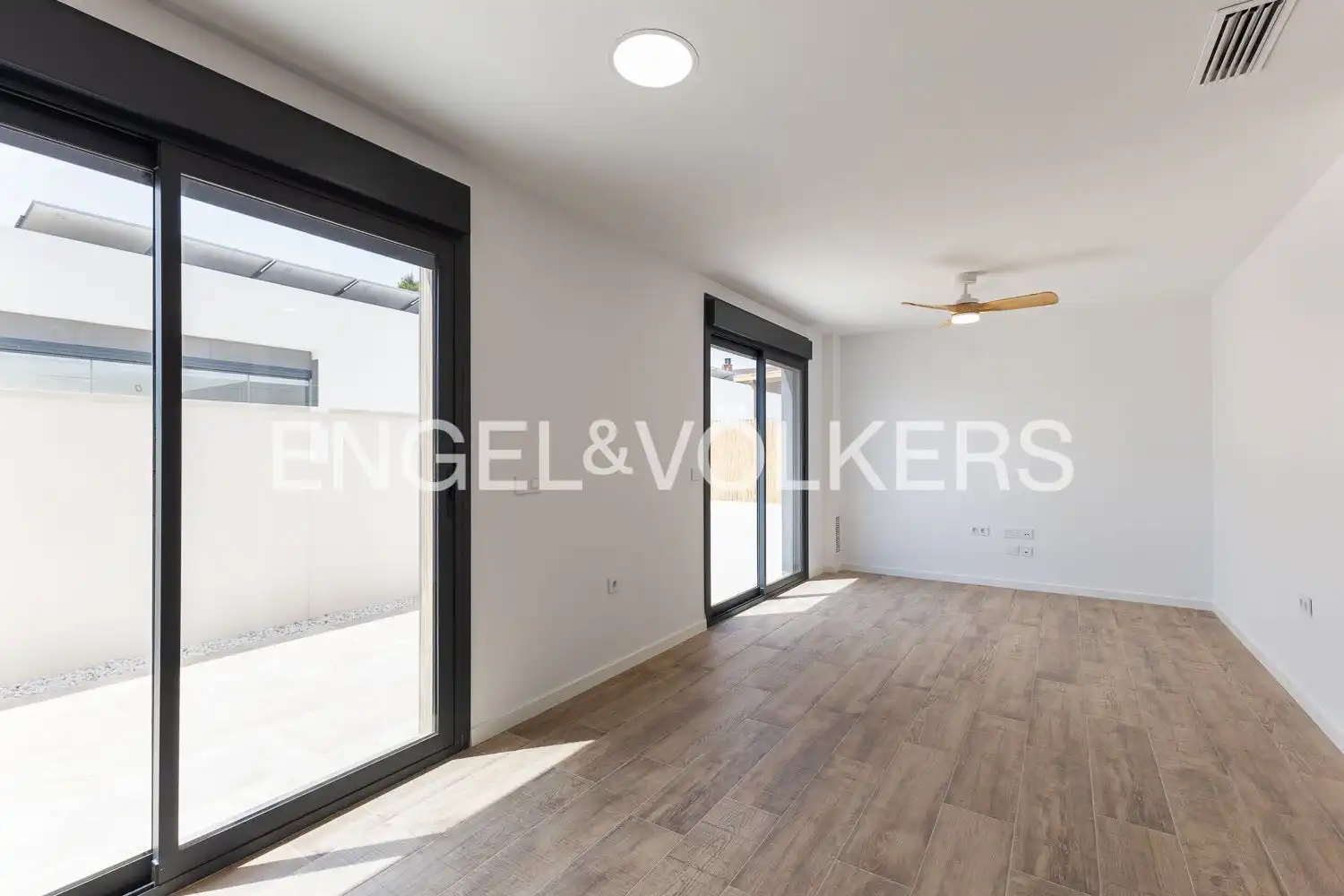 Houses for rent in Serra  with Air Conditioner, Heating and Terrace