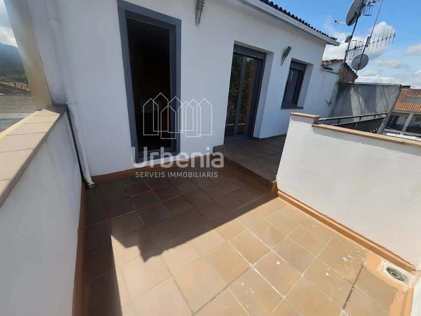 Vista exterior de Dúplex en venta en Sant Celoni con Aire acondicionado, Calefacción y Terraza