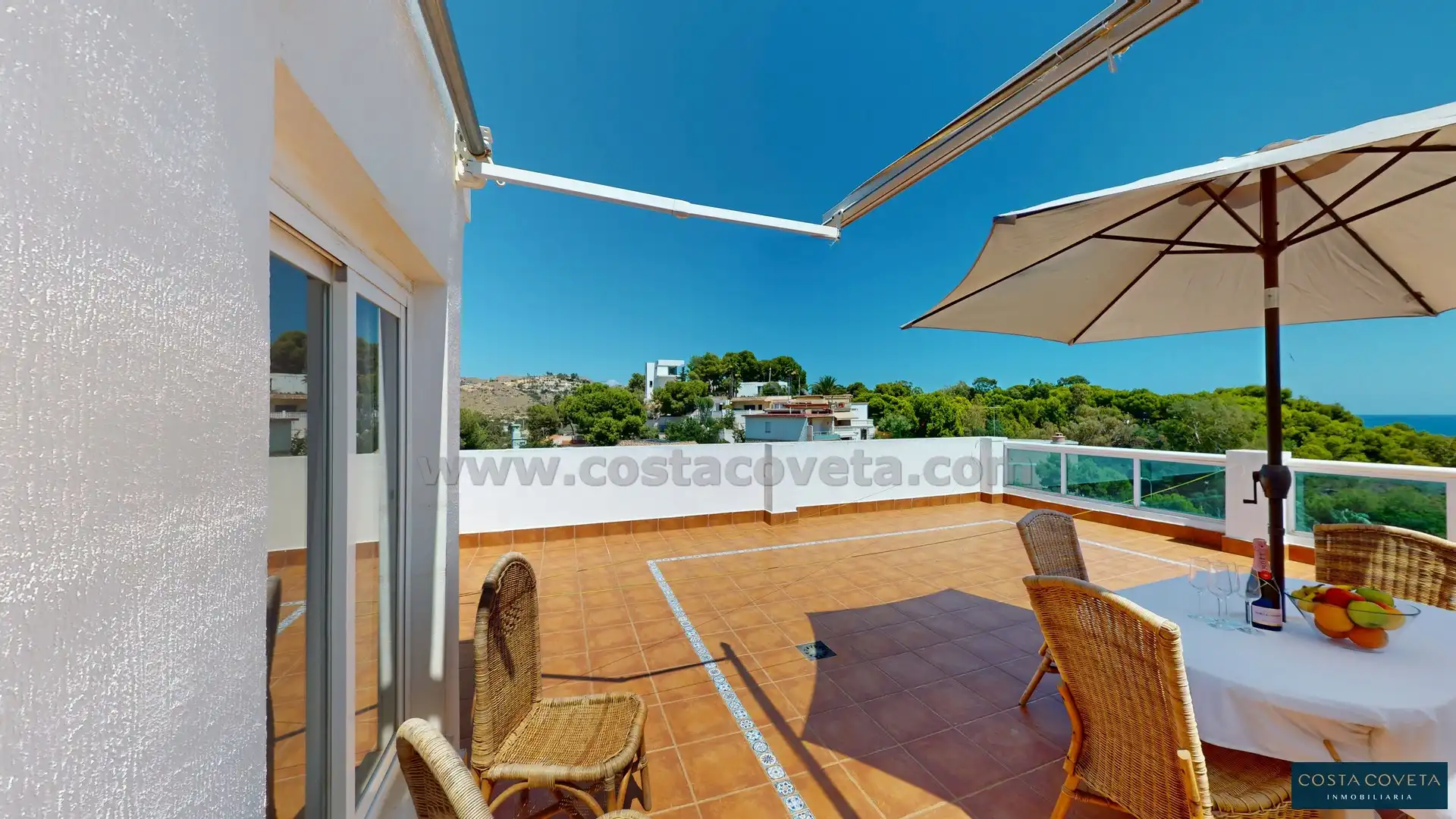 Terrasse von Wohnungen zum Verkauf in El Campello mit Klimaanlage, Terrasse und Möbliert