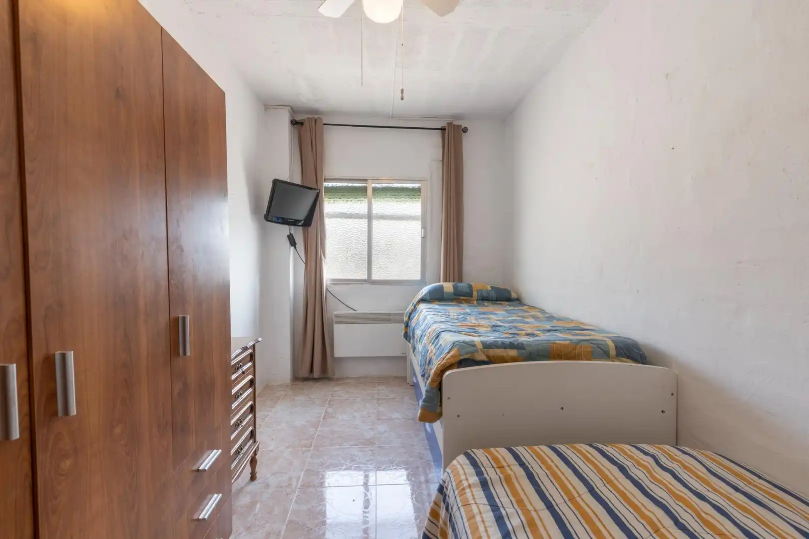 Habitación de Finca rústica en venta en Cogollos de la Vega con Jardín privado y Piscina