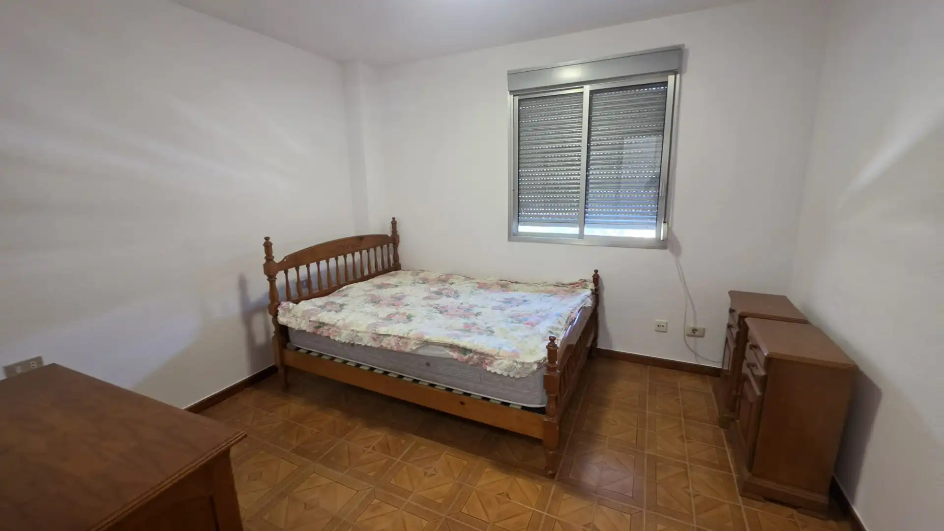 Flat for rent in La Salle - Cuatro Torres
