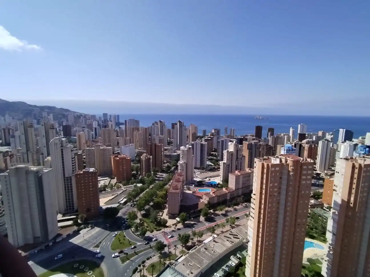 Vista exterior de Pis en venda en Benidorm amb Aire condicionat, Moblat i Piscina comunitària