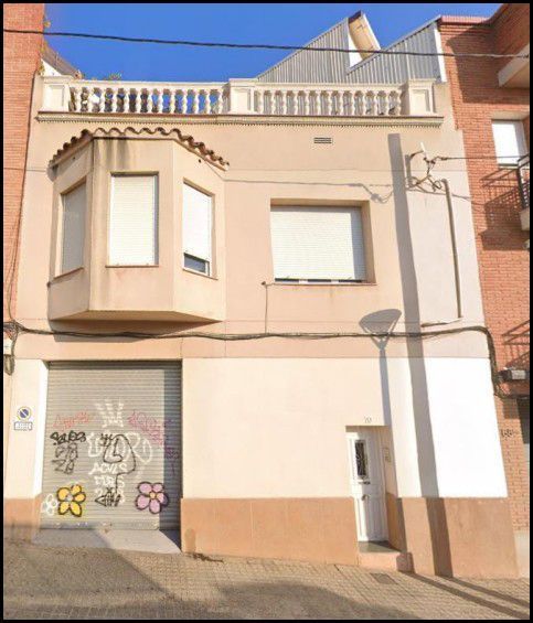 Exterior view of Building for sale in  Barcelona Capital