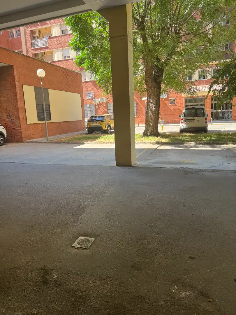 Aparcament de Pis en venda en Sevilla amb Terrassa