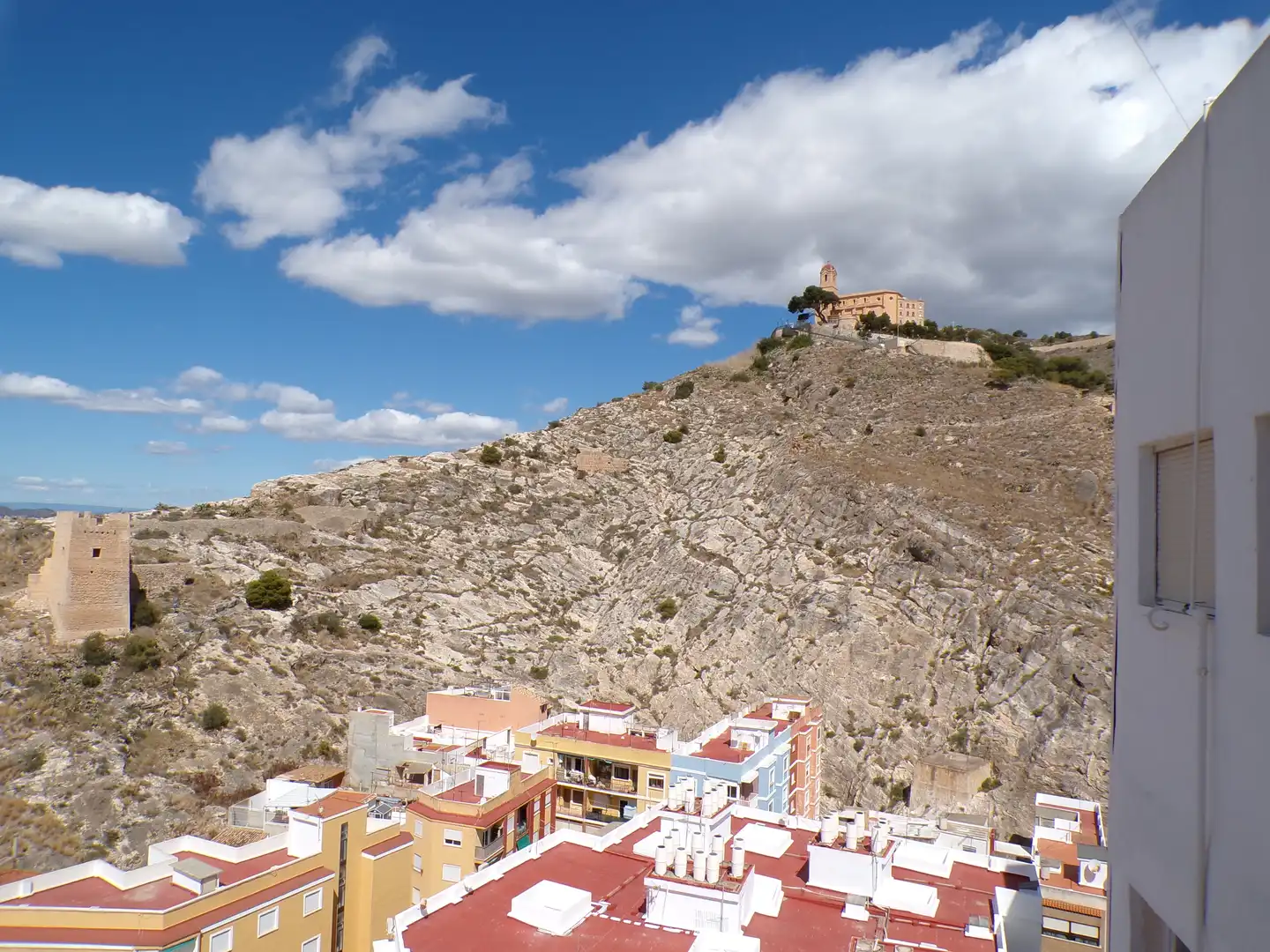 Außenansicht von Wohnungen zum Verkauf in Cullera mit Terrasse, Möbliert und Ofen