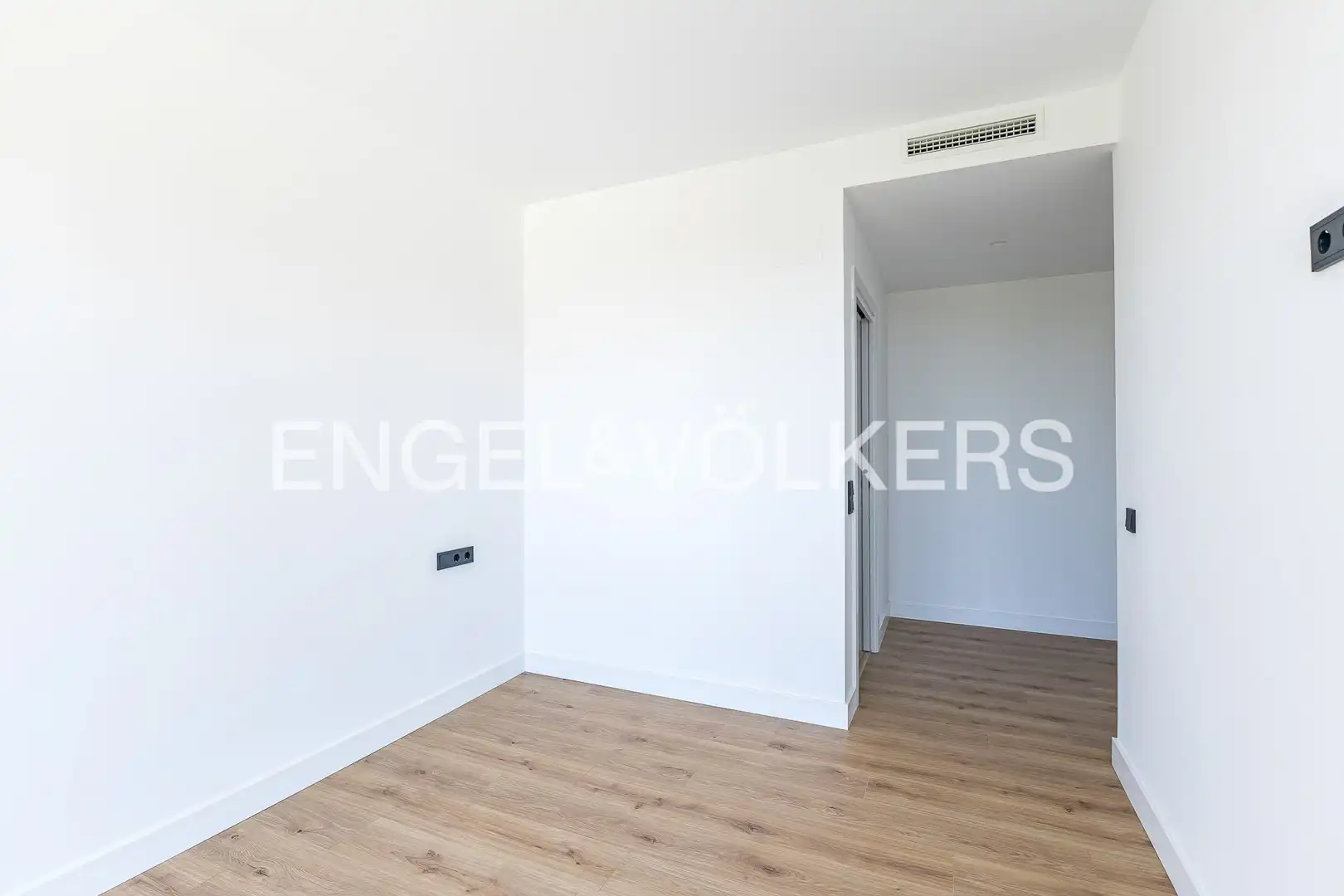 Flat for rent in Vilanova i la Geltrú  with Air Conditioner, Heating and Terrace