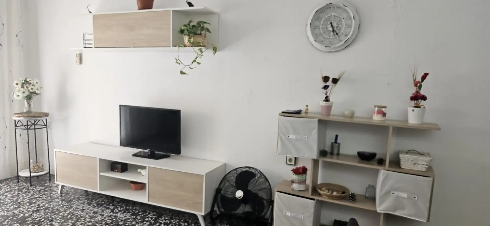 Piso con terraza en venta en Carrer Vint, imagen 3
