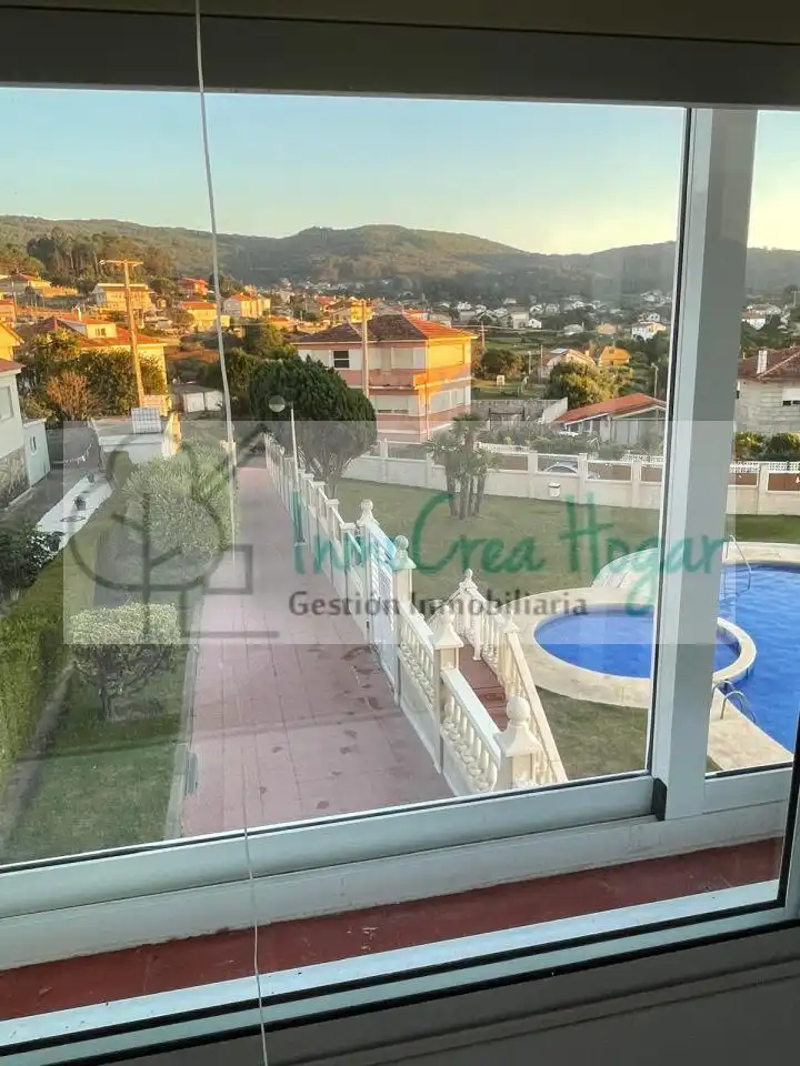 Vista exterior de Piso de alquiler en Baiona con Terraza y Amueblado