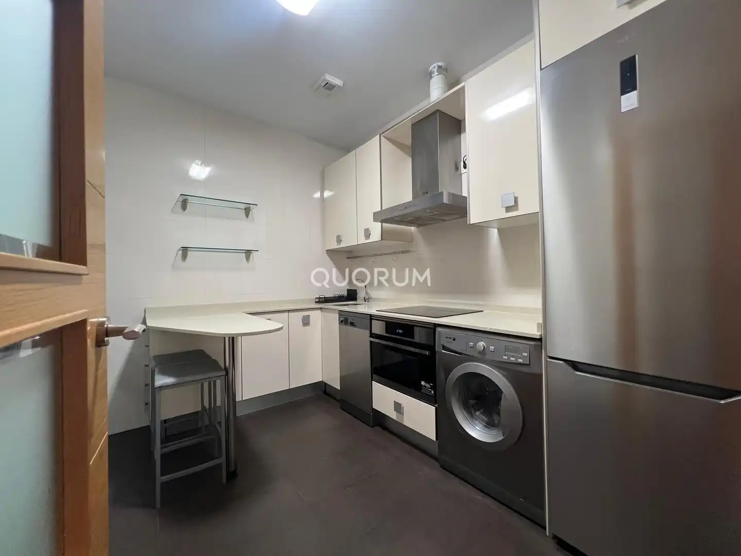 Flat for rent in Alameda Cardenal Gardoqui, Ensanche - Moyua - Diputación