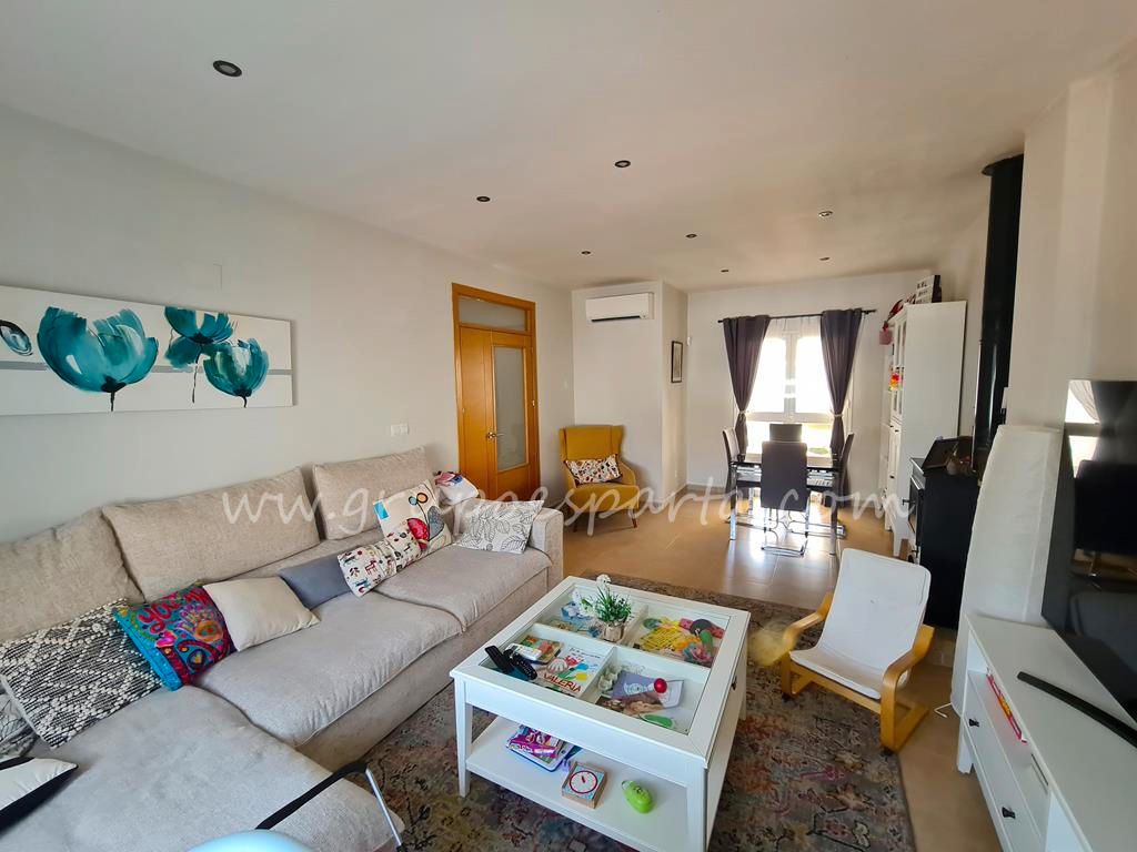 Living room of Single-family semi-detached for sale in Huévar del Aljarafe  with Air Conditioner and Private garden