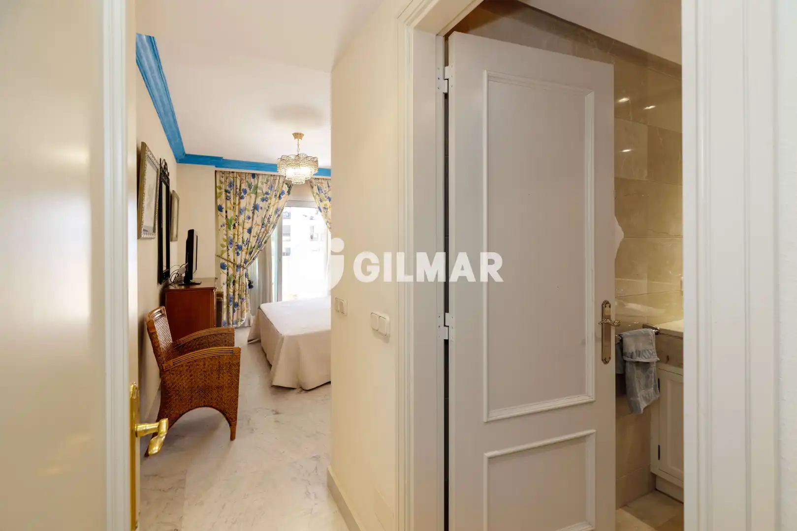Bedroom of Apartments for sale in Marbella  with Heating, Swimming Pool and Balcony