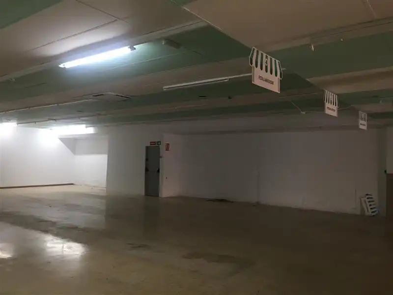Gewerbefläche zur Miete in Centre, imagen 11