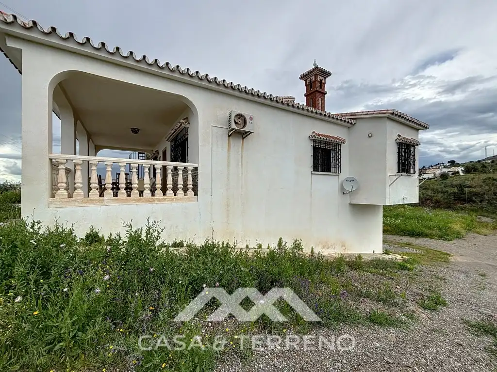 Vista exterior de Casa o chalet en venta en Vélez-Málaga con Aire acondicionado, Jardín privado y Terraza
