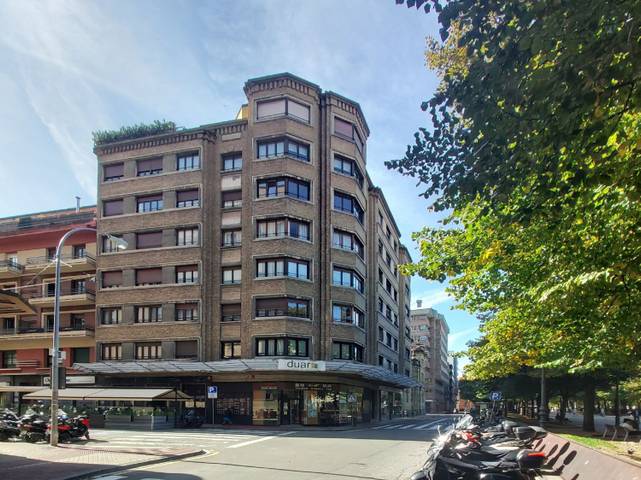 Trastero en Alquiler en de sarasate en 1º Ensanche