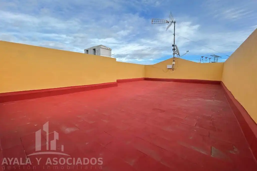 Casa adosada en venta en La Magdalena - Molinos Marfagones