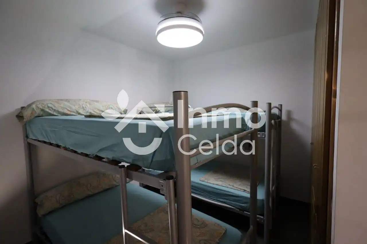 Habitación de Casa adosada en venta en Chiva con Aire acondicionado, Calefacción y Terraza