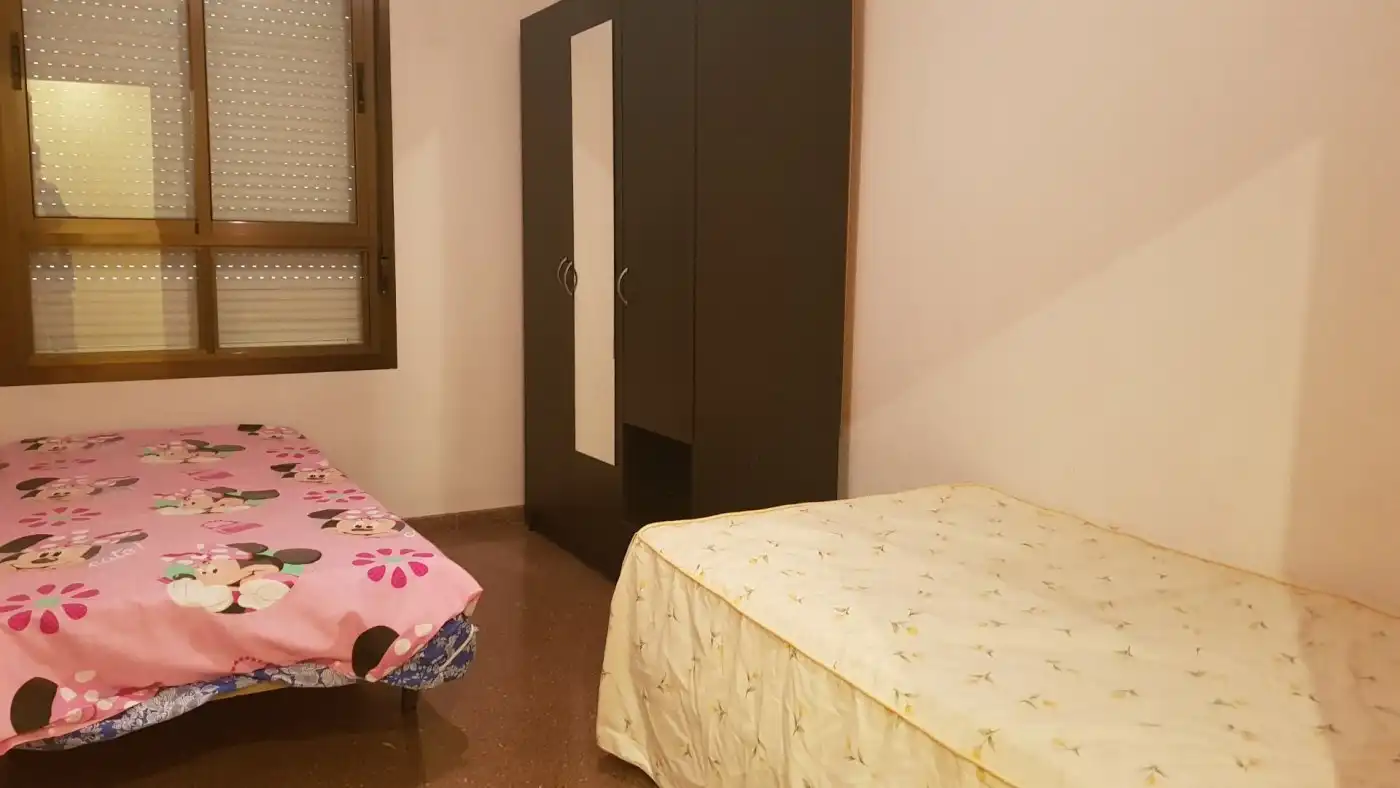 Dormitori de Pis en venda en Elche / Elx amb Terrassa i Balcó