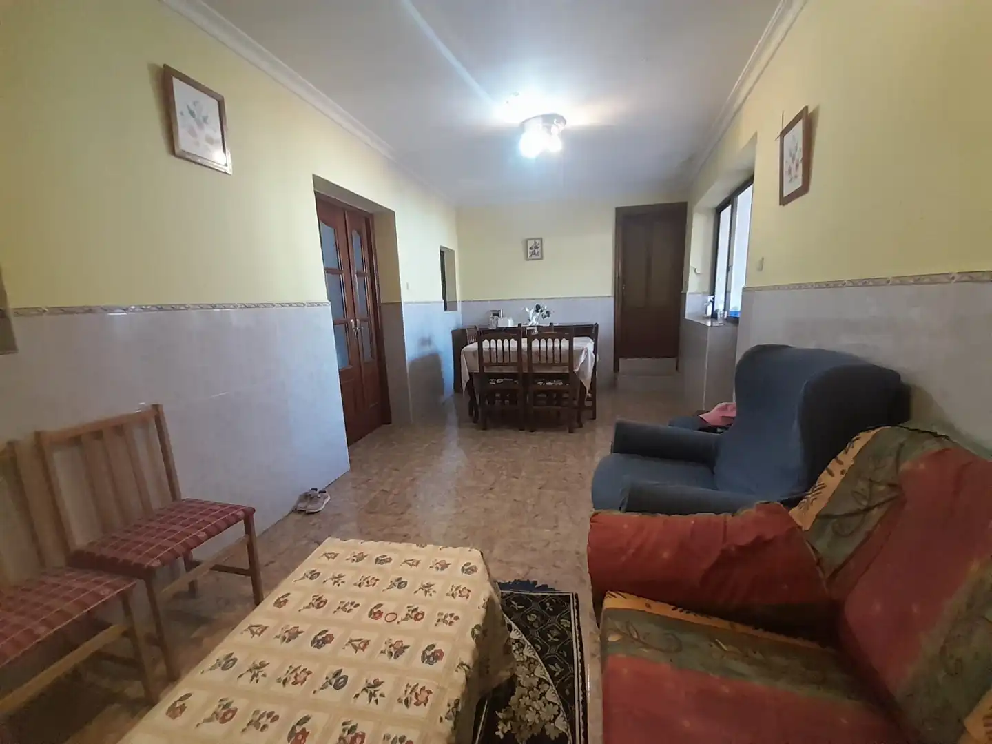 Sala d'estar de Casa adosada en venda en Puertollano amb Aire condicionat i Traster