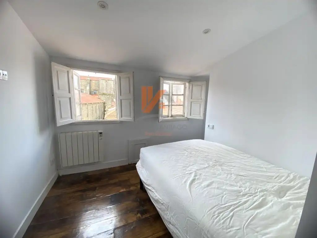 Schlafzimmer von Loft zur Miete in Santiago de Compostela  mit Möbliert