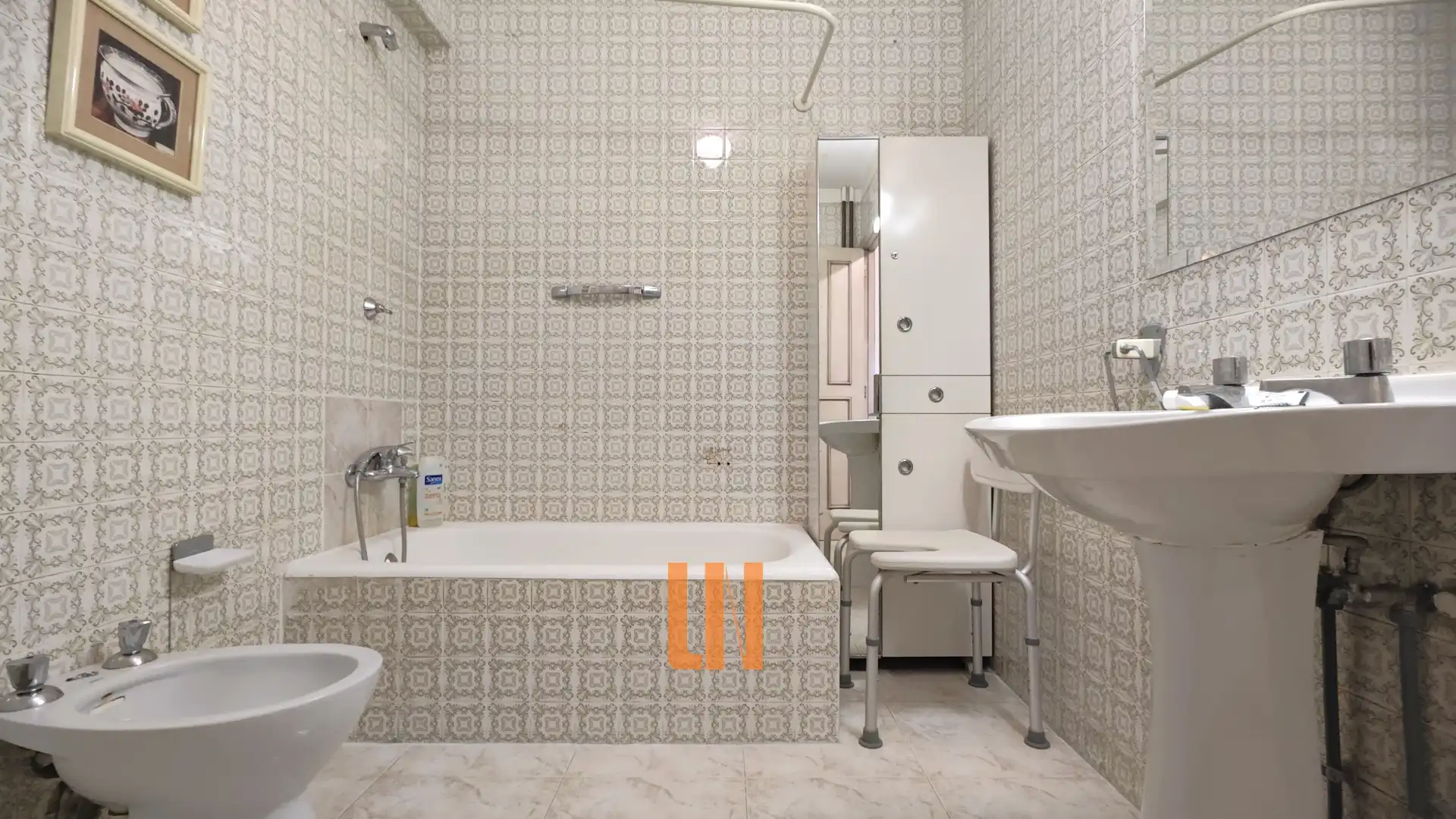 Bathroom of Flat for sale in A Coruña Capital   with Heating, Balcony and Internet