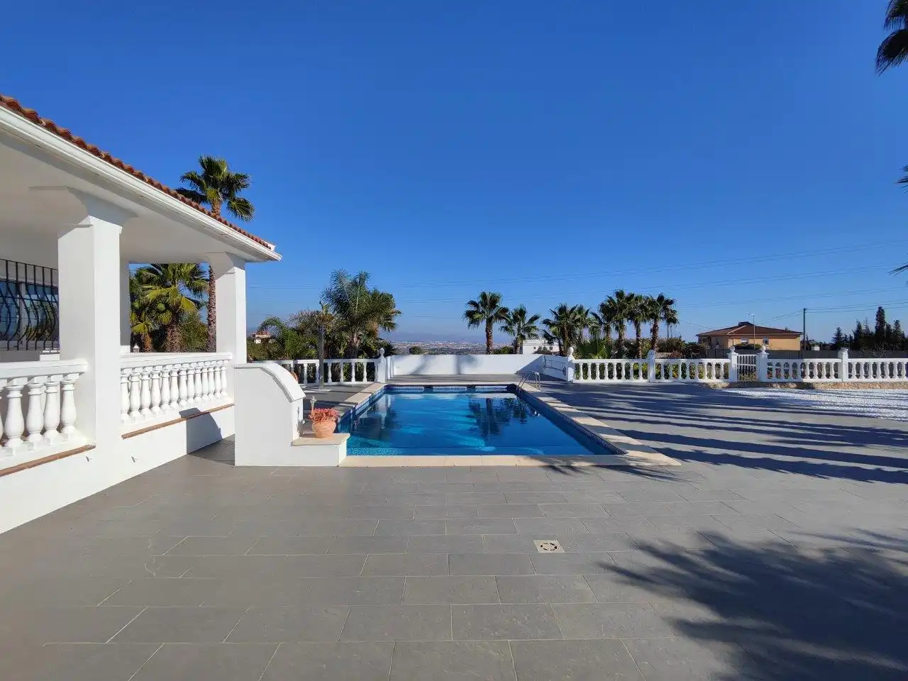 Piscina de Casa o chalet en venta en Alhaurín de la Torre con Aire acondicionado, Calefacción y Jardín privado