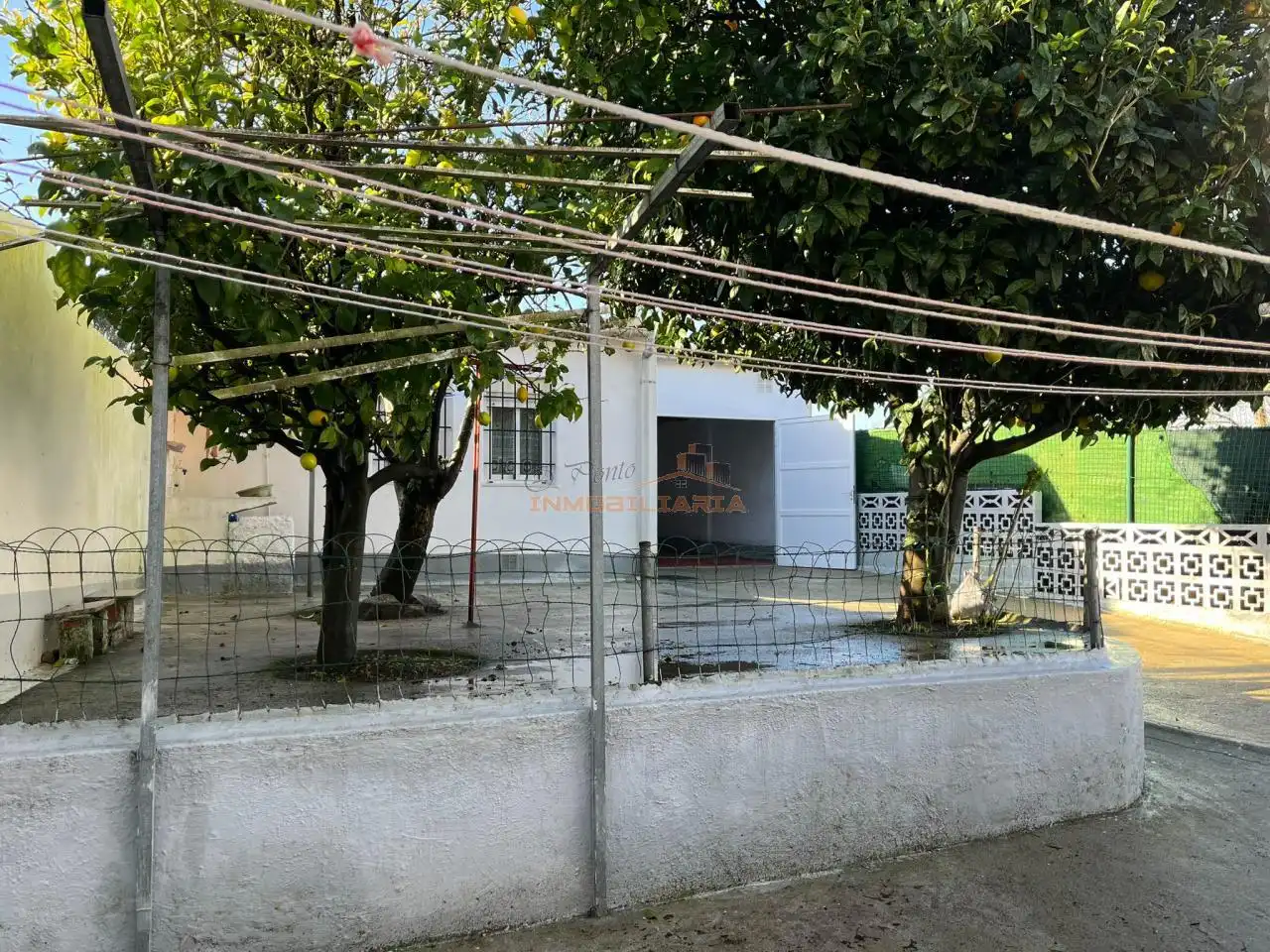 Vista exterior de Casa o xalet en venda en Ferrol amb Calefacció i Jardí privat