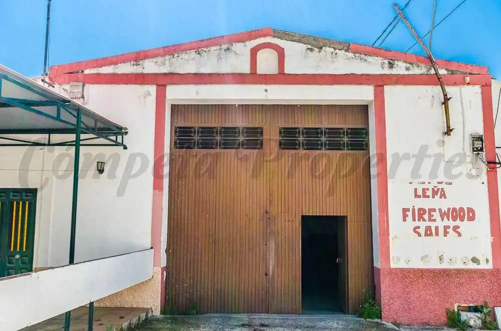 Vista exterior de Local en venda en Árchez