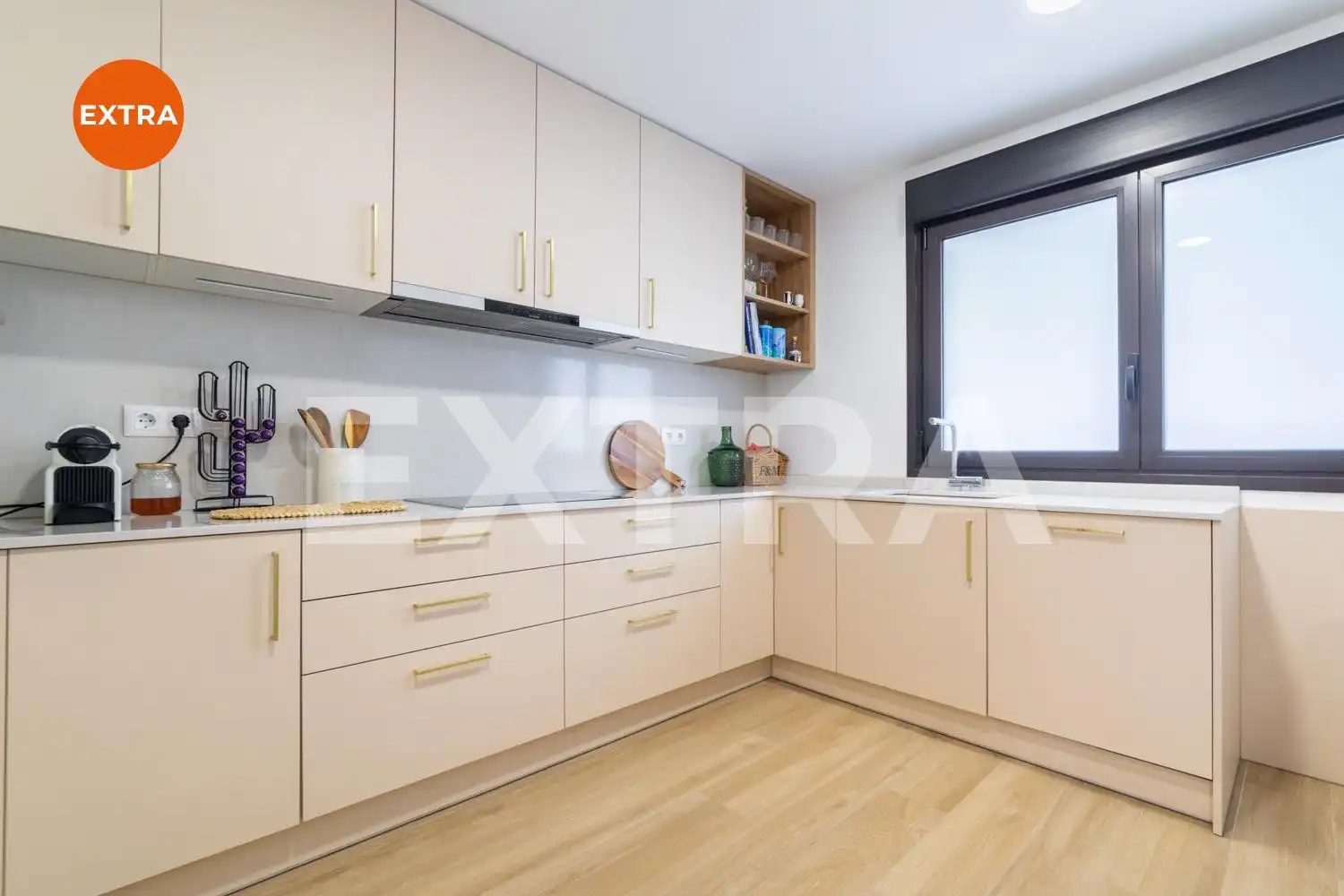 Kitchen of Houses for sale in Alcalá de Henares  with Air Conditioner, Heating and Private garden