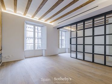 Apartamento con piscina en venta en Ciutat Vella