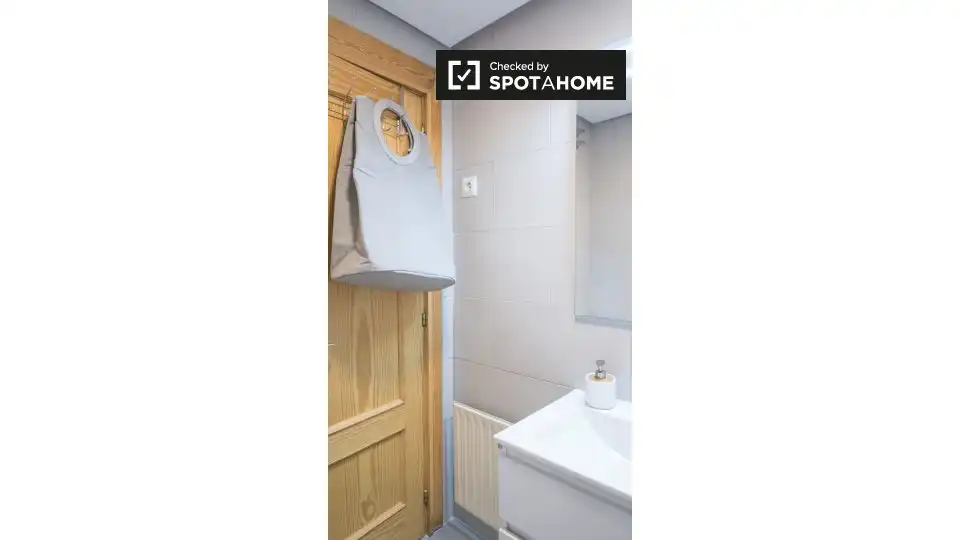 Room in Justicia - Chueca