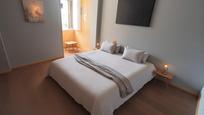 Bedroom of Flat for sale in  Barcelona Capital  with Air Conditioner, Heating and Parquet flooring