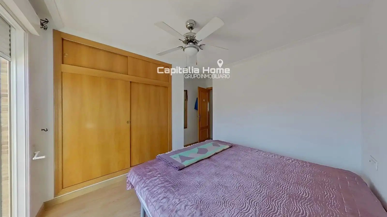 Schlafzimmer von Einfamilien-Reihenhaus zum Verkauf in Santa Pola mit Abstellraum, Schwimmbad und Möbliert