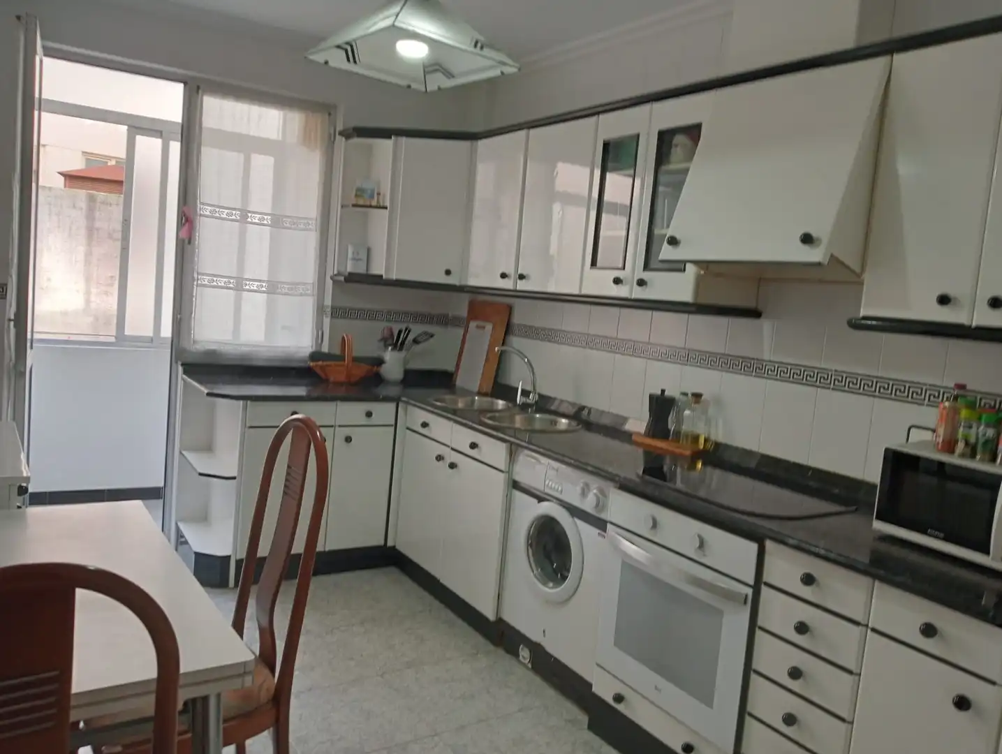 Cocina de Piso en venta en Torrelavega  con Calefacción y Parquet