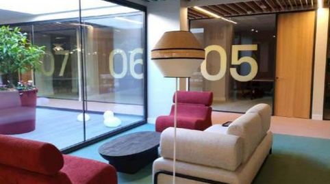 Foto 3 de Oficina de alquiler en Fernando Lll O Santo, Ensanche - Sar, Santiago de Compostela